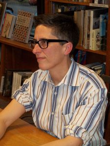 675px-Alison_Bechdel_at_Politics_and_Prose